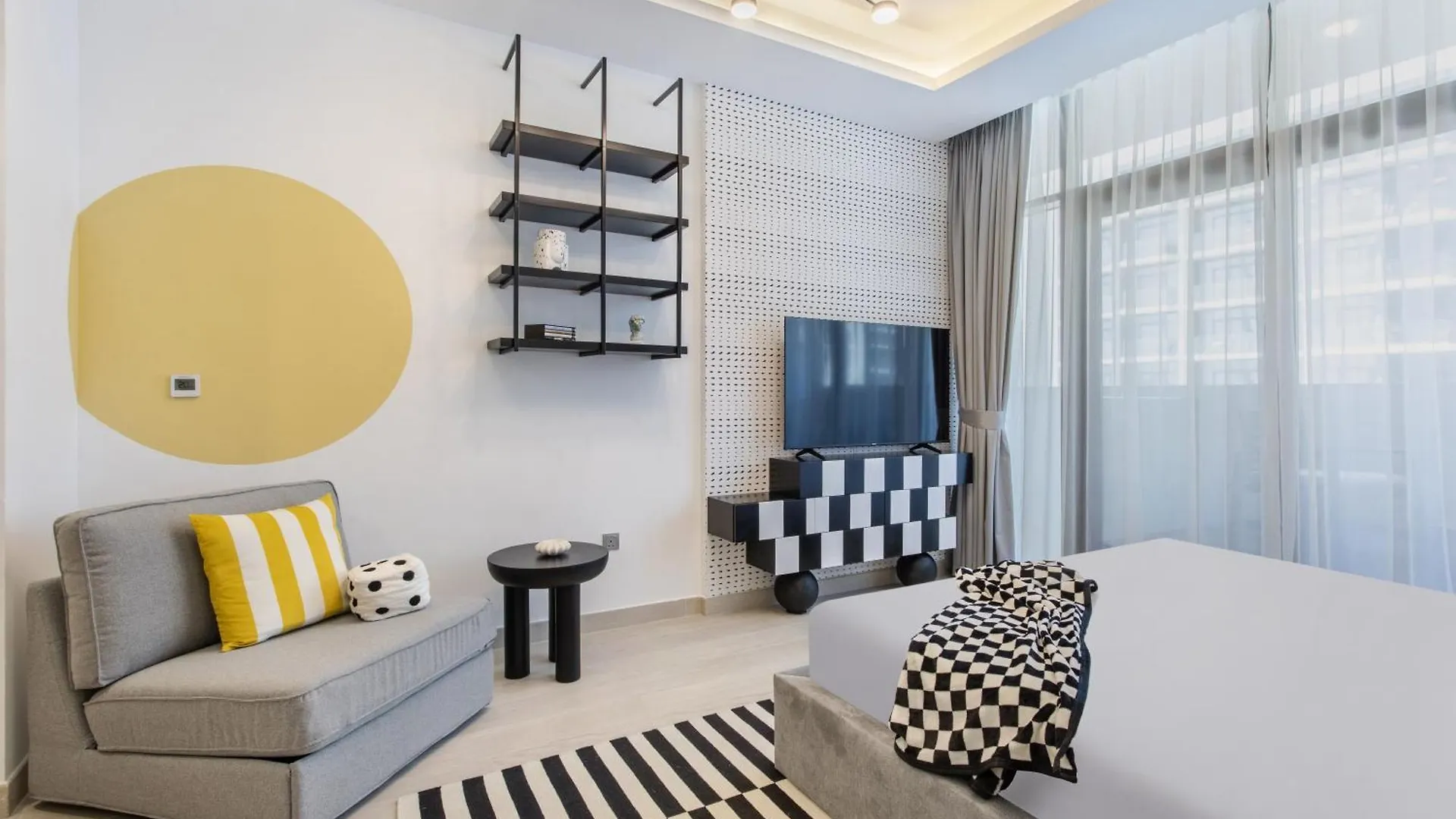 Apartment Charming Studio With Burj Khalifa View In Azizi12 Dubai