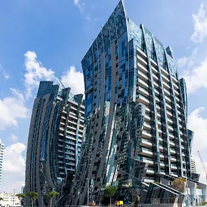 Simply Comfort In J One Tower Apartament