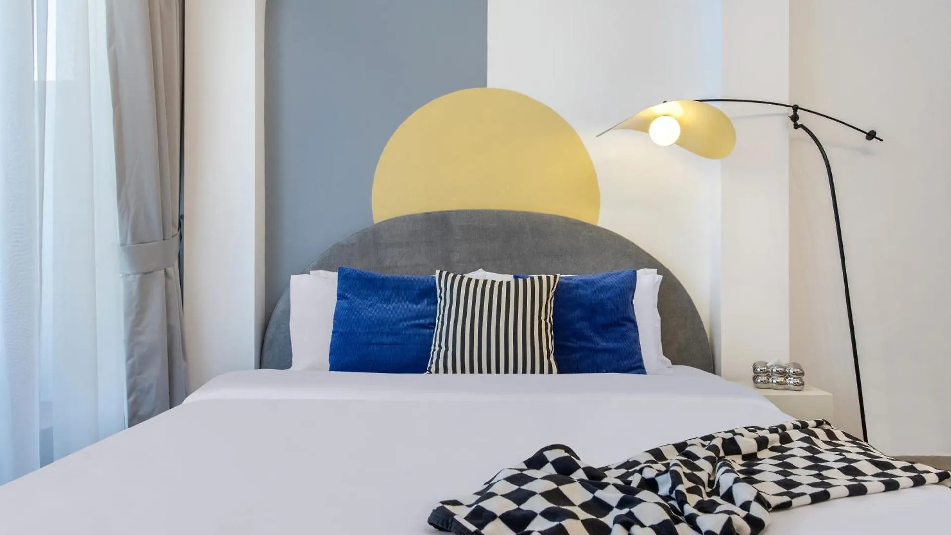 Charming Studio With Burj Khalifa View In Azizi12 迪拜 0*,